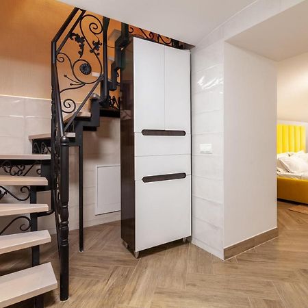 Avangard Saint Teodora III Apart Lviv Extérieur photo