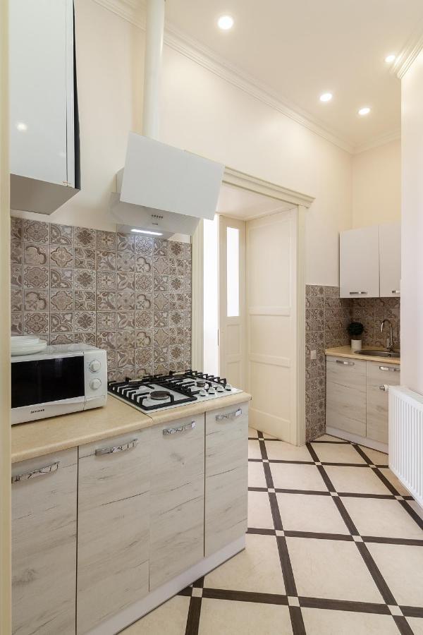 Avangard Saint Teodora III Apart Lviv Extérieur photo