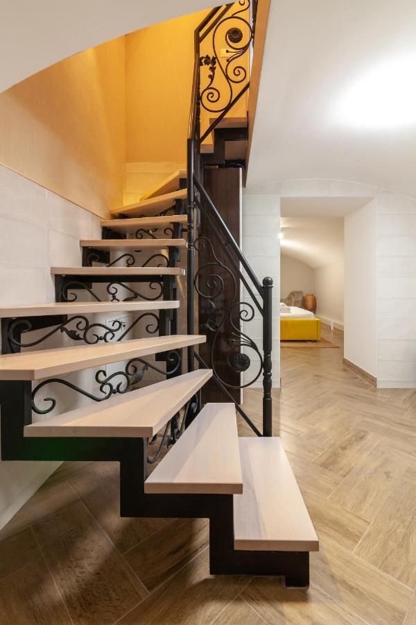 Avangard Saint Teodora III Apart Lviv Extérieur photo