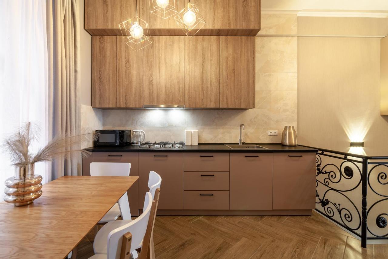 Avangard Saint Teodora III Apart Lviv Extérieur photo