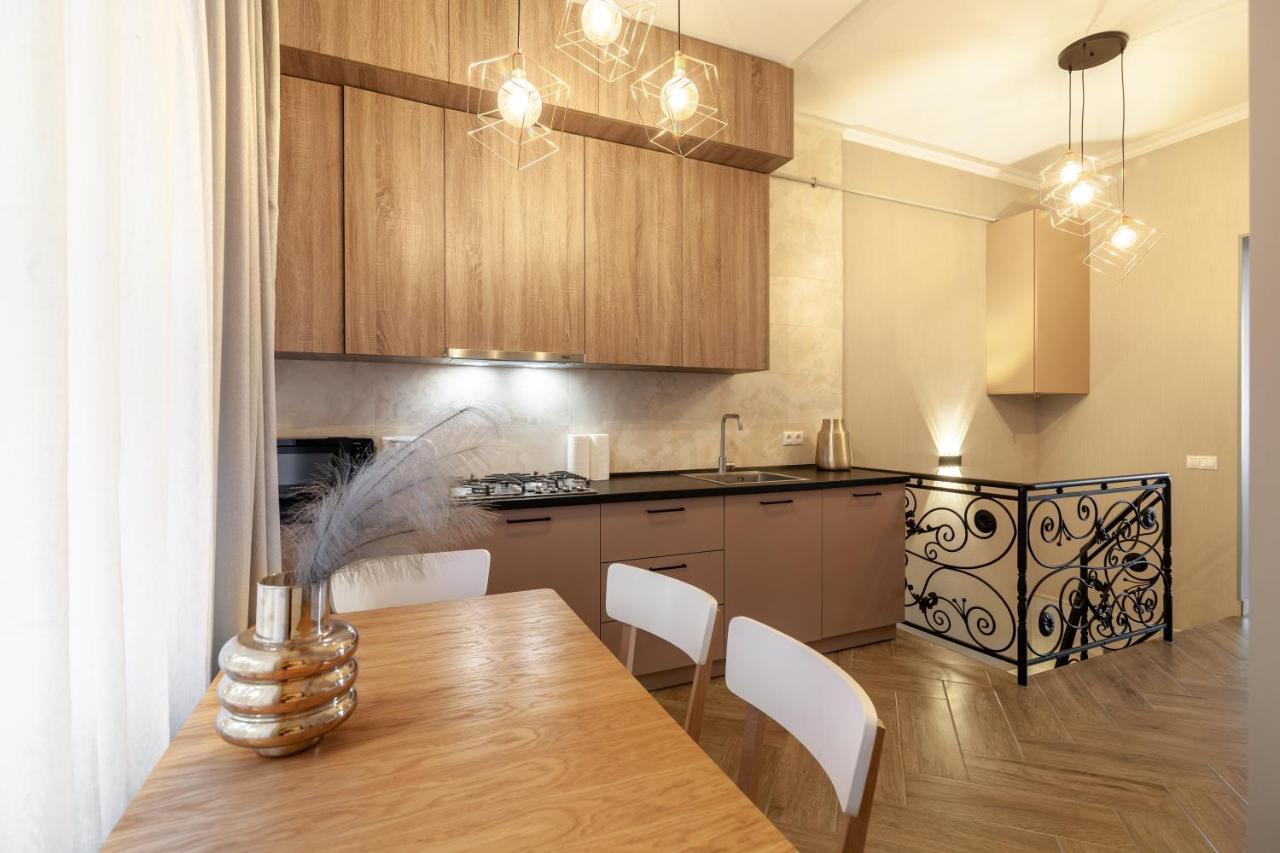 Avangard Saint Teodora III Apart Lviv Extérieur photo